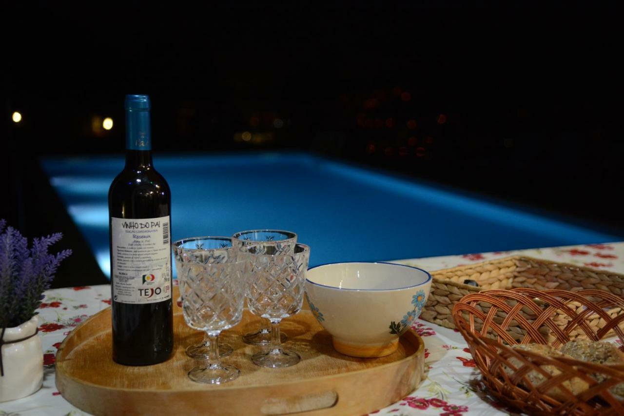 The Pool House * Longos